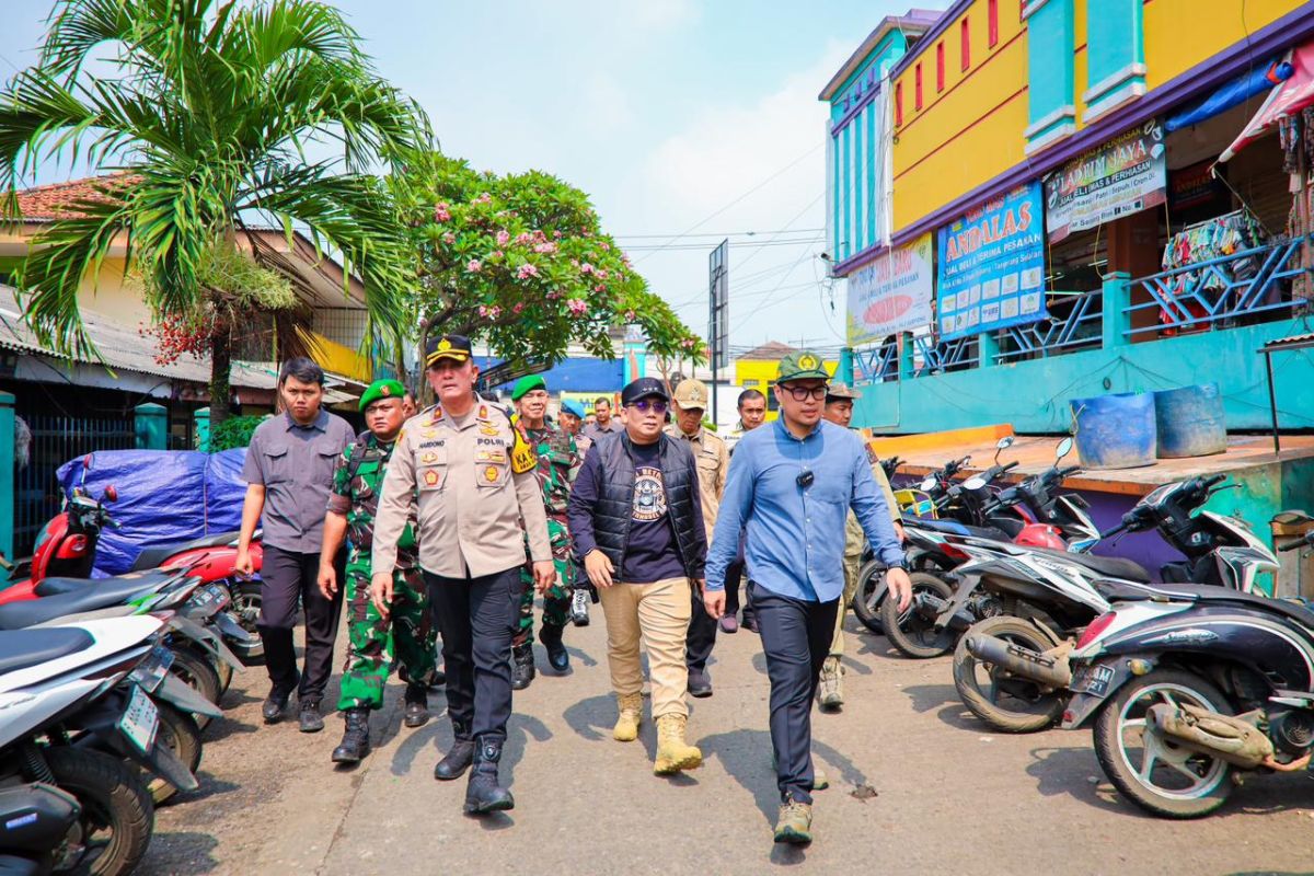 Pemkot Tangsel tindak pedagang Pasar Serpong yang jualan lagi di jalan