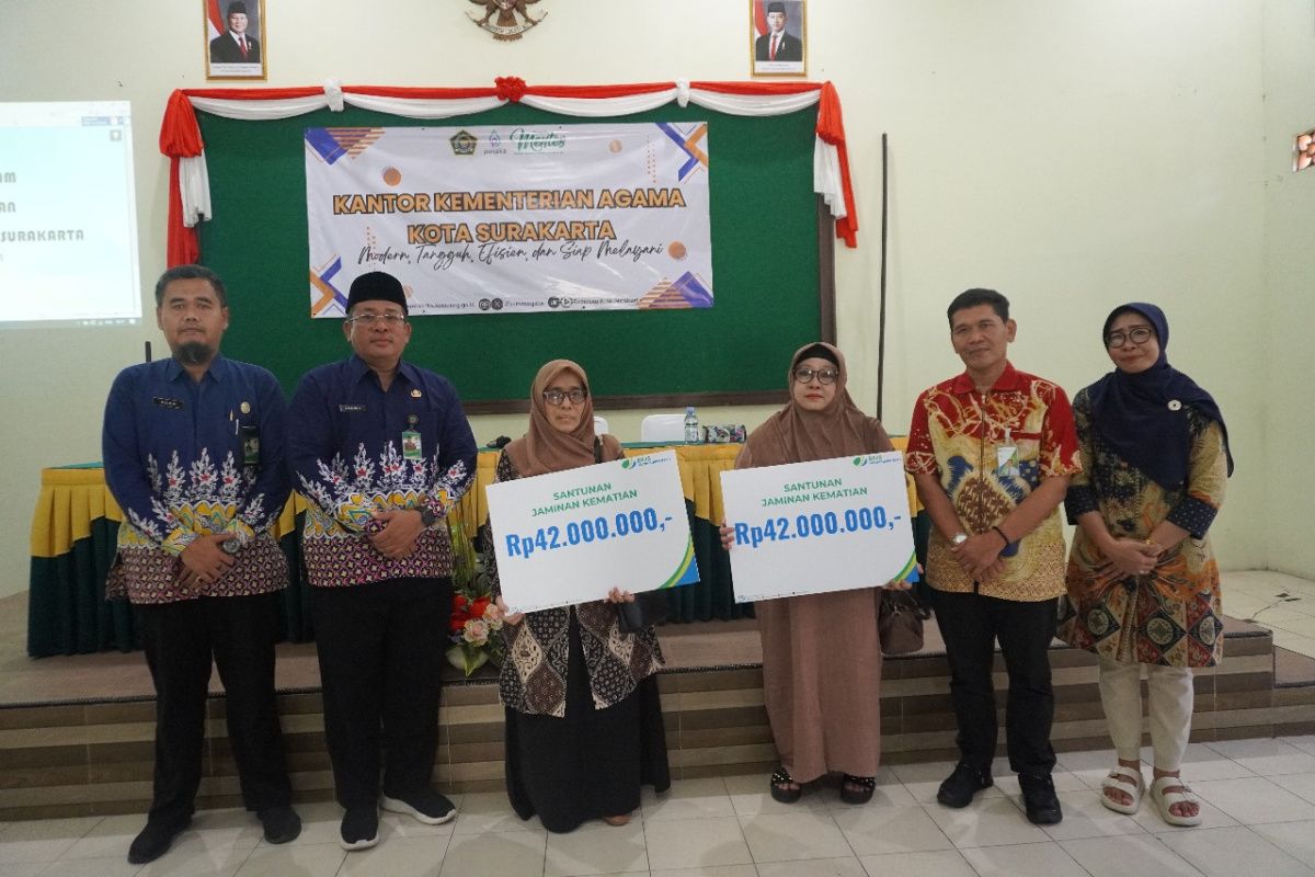 Ahli waris pengajar Ponpes Al Muayyad terima santunan dari BPJS Ketenagakerjaan