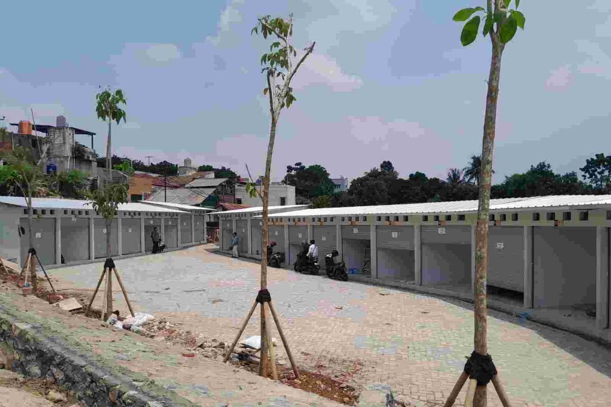 Pemprov DKI dampingi pedagang eks Pasar Barito yang masih ragu tempati kios baru