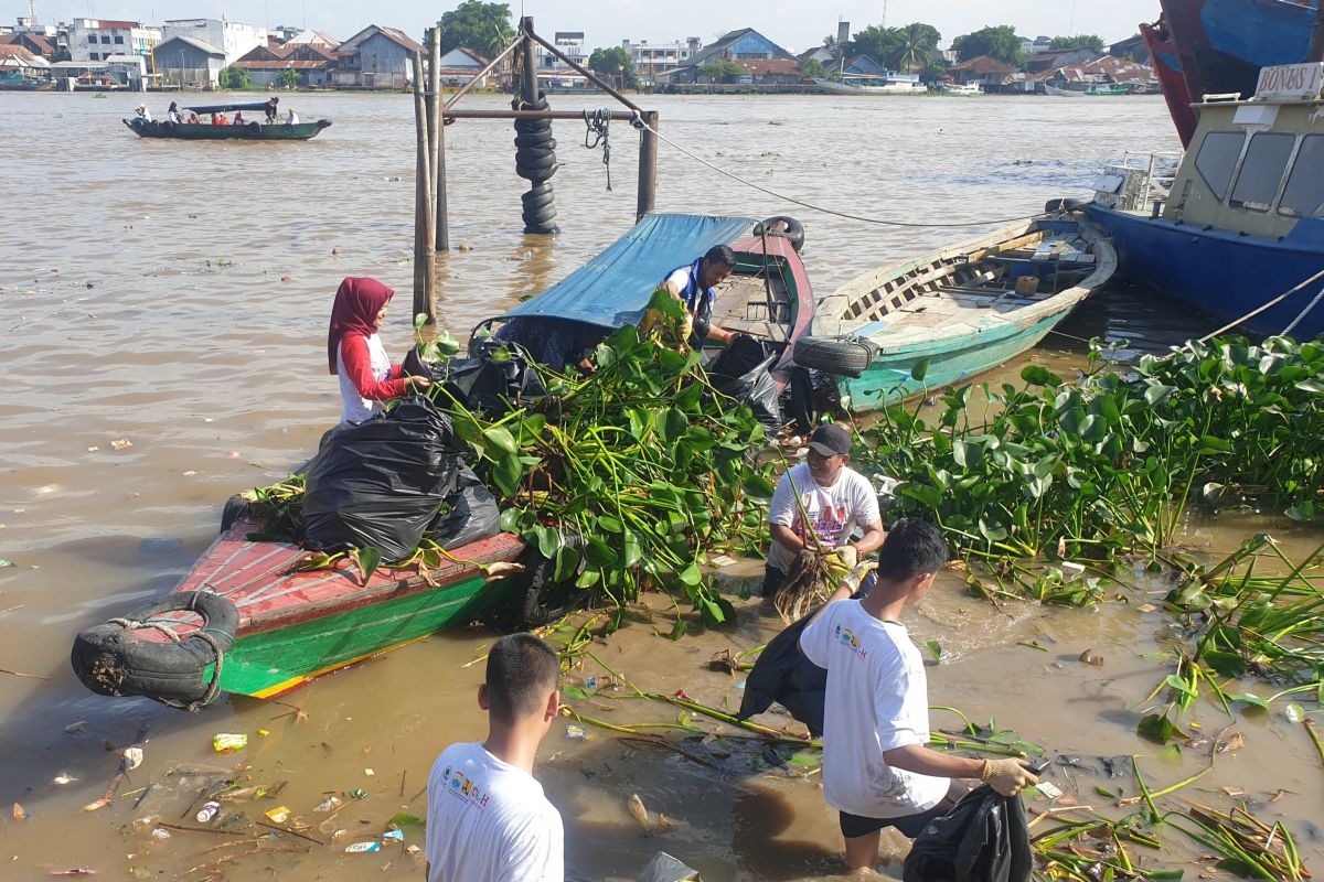 Bupati Banyuasin minta masyarakat kurangi penggunaan plastik