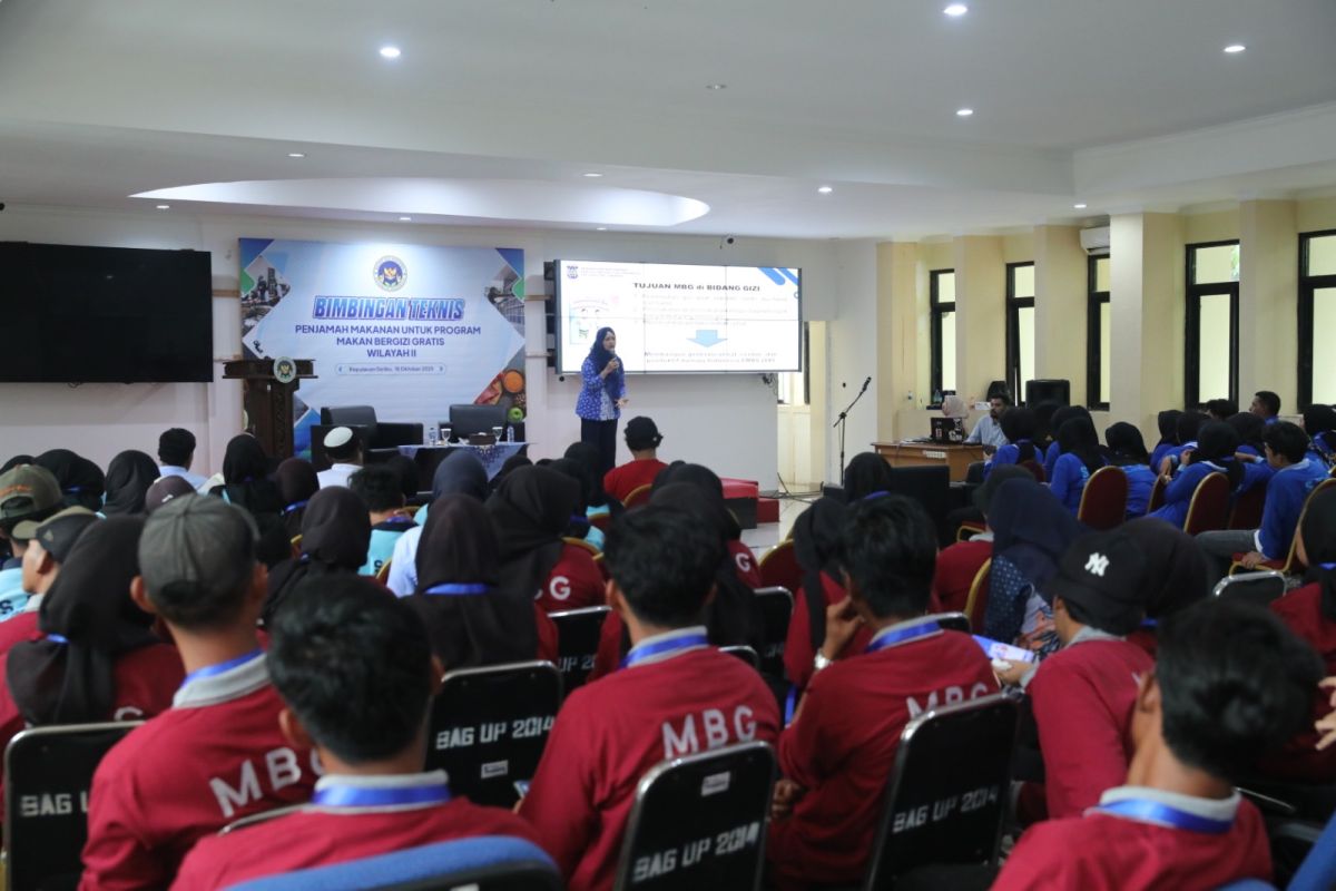 Perkuat kualitas MBG, Pemkab latih petugas penjamah makanan