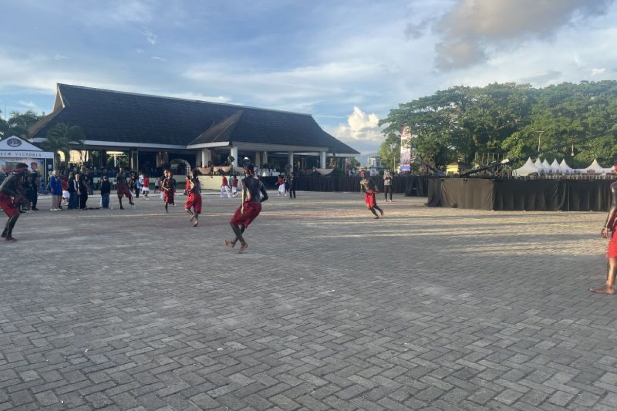 BPK Wilayah XX lestarikan permainan tradisional di festival benteng victoria