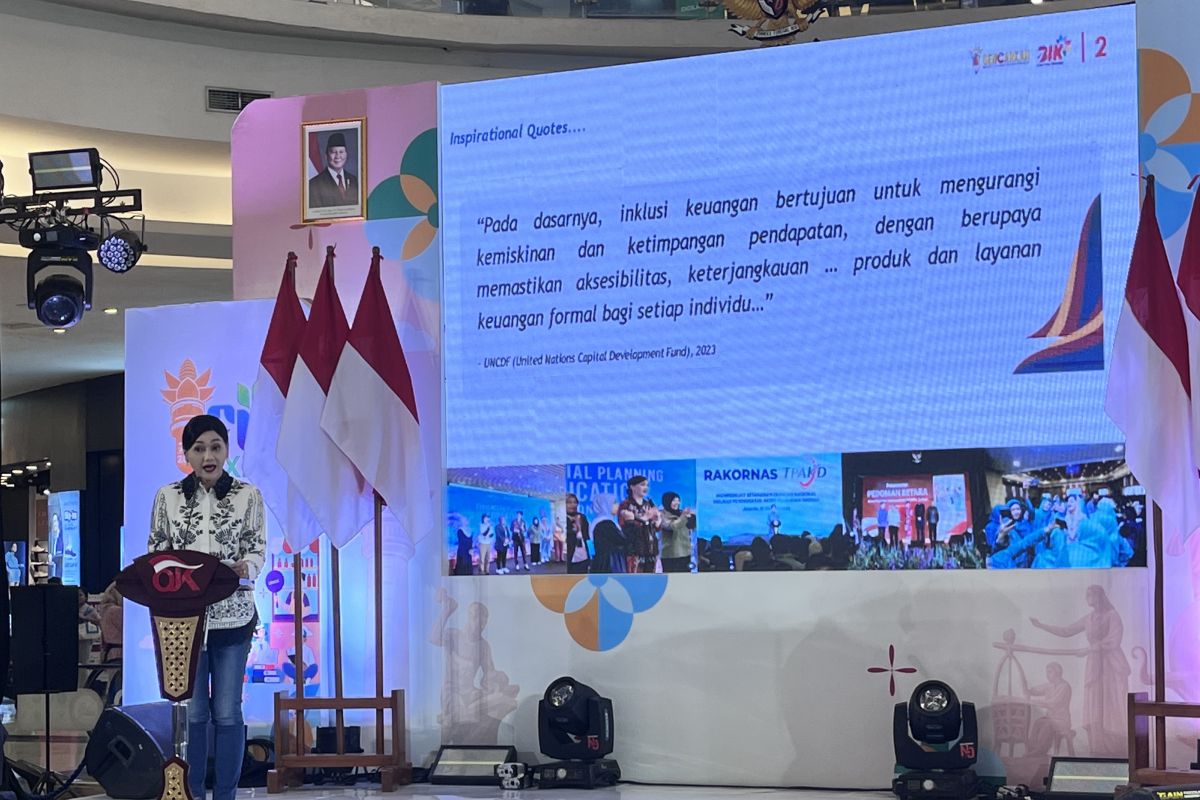 OJK respons laporan Bupati Banyumas terkait "scamming" dengan AI