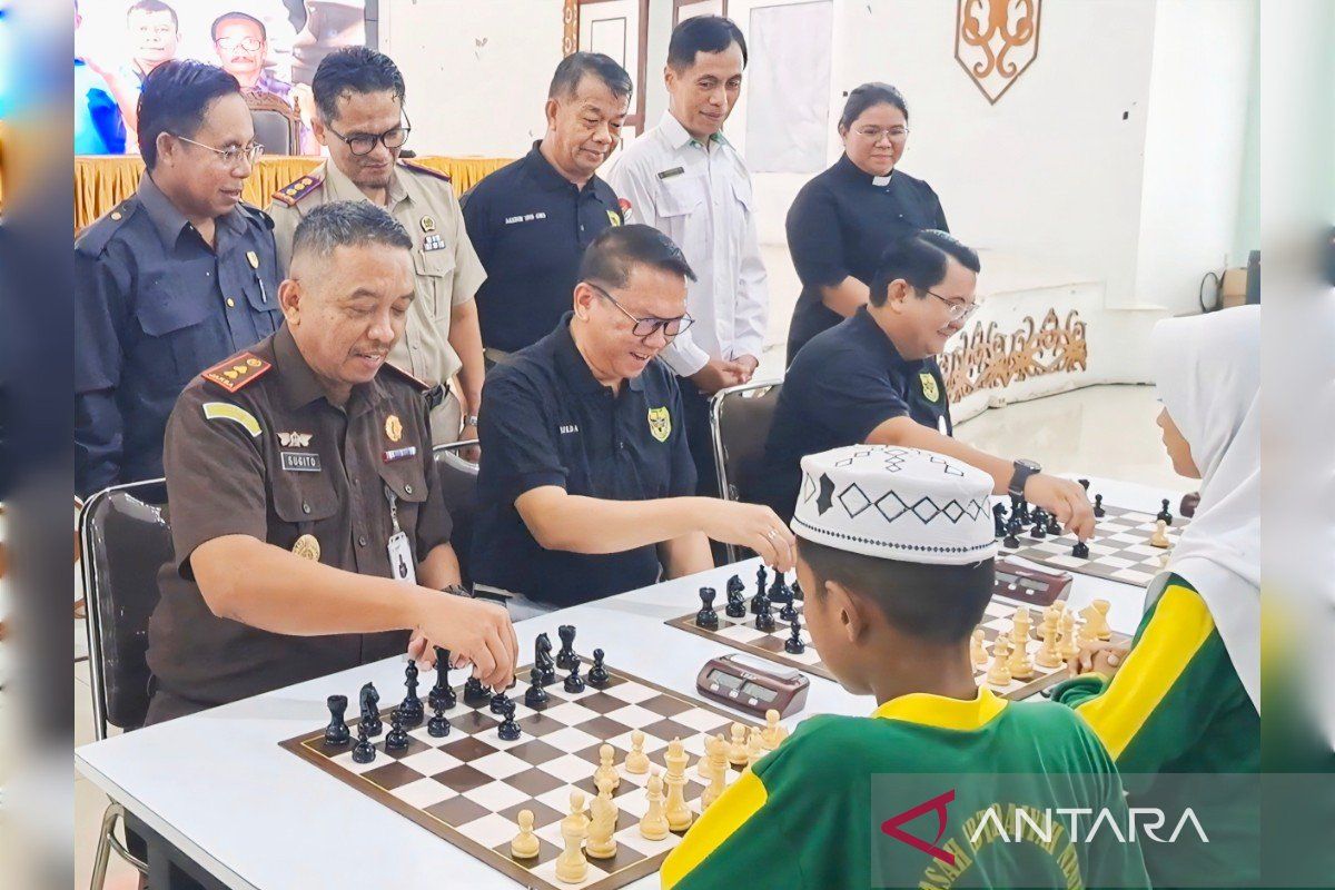 Turnamen catur dan bulu tangkis warnai peringatan Haornas Gunung Mas
