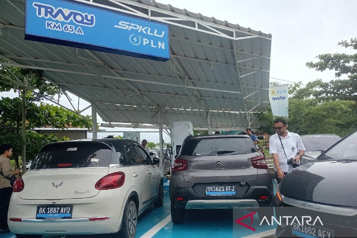 Pemerintah Inggris kenakan pajak EV berdasarkan jarak tempuh pada 2028