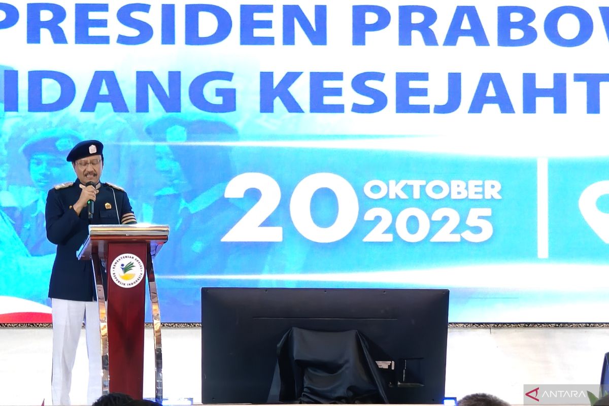 Kemensos berhentikan 49 staf buat perbaiki layanan transparansi bansos