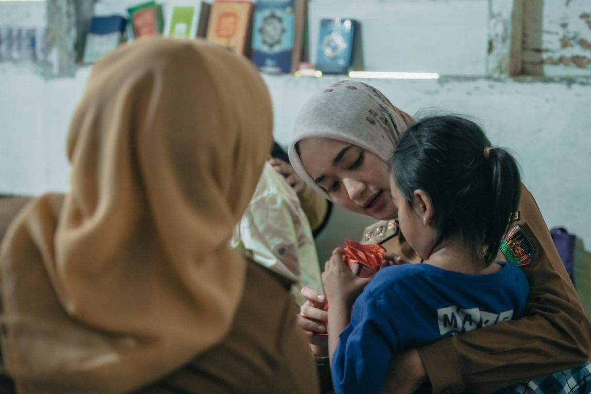 Pemerintah Provinsi Lampung dampingi intensif keluarga kasus anak dirantai