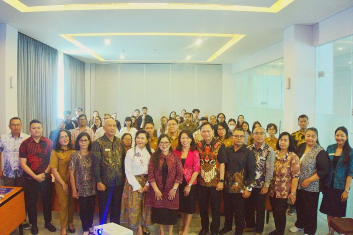 PKM Poltekpar bantu Manado kembangkan inovasi kuliner food truck