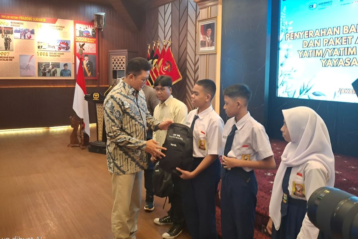 Askrindo salurkan bantuan pendidikan bagi 131 anak prajurit TNI