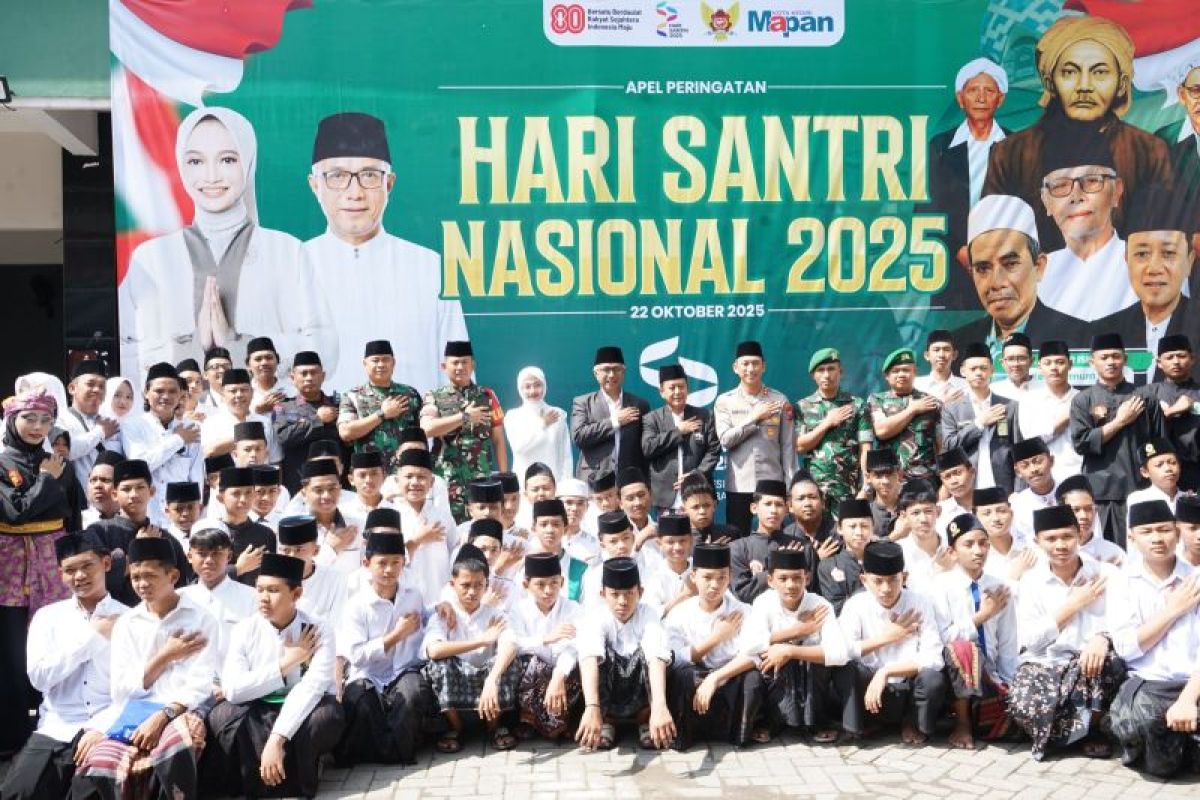 Wali Kota Kediri semangati santri siap hadapi tantangan zaman