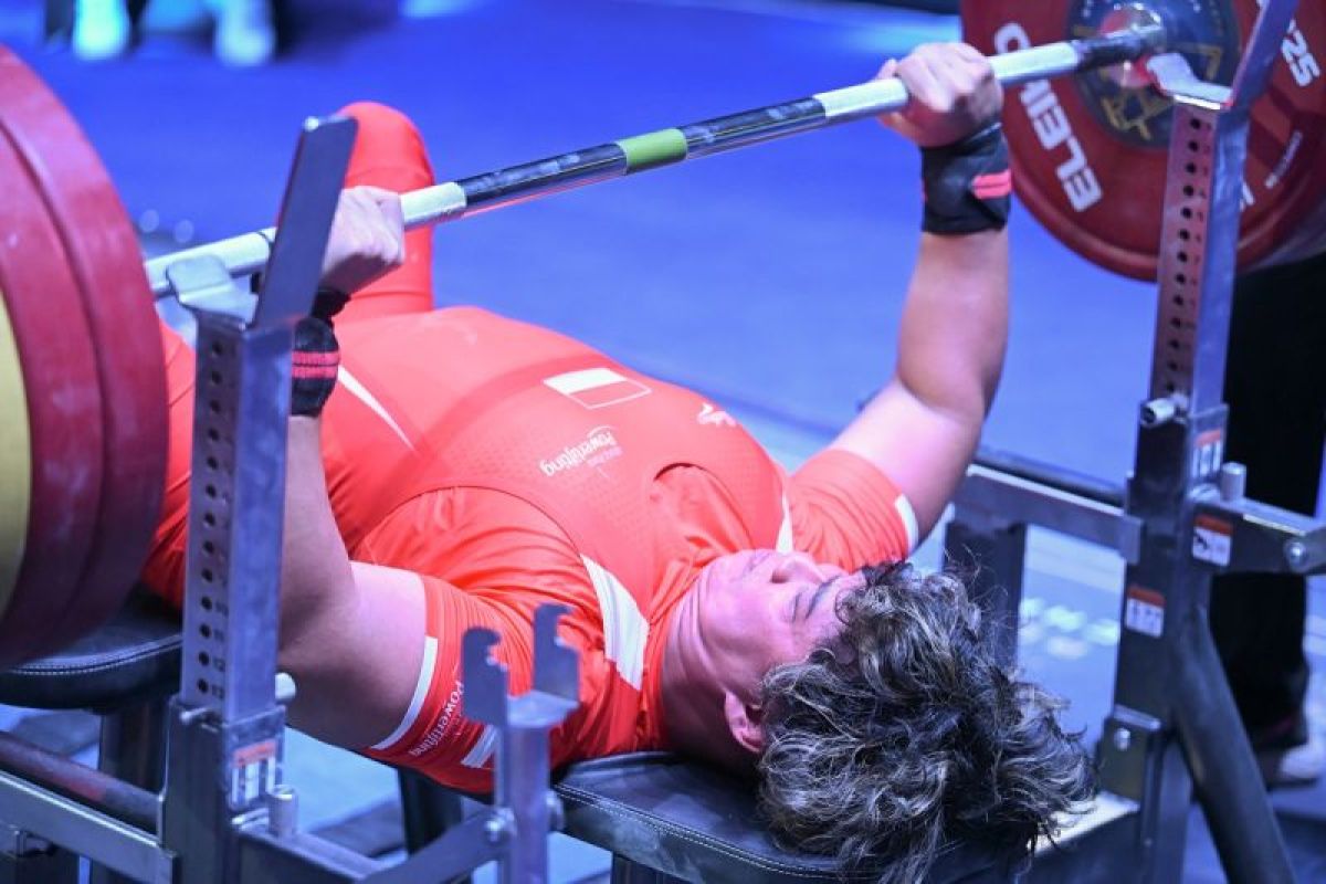 Debut di Kejuaraan Dunia, Dzaky jadi harapan tim para angkat berat