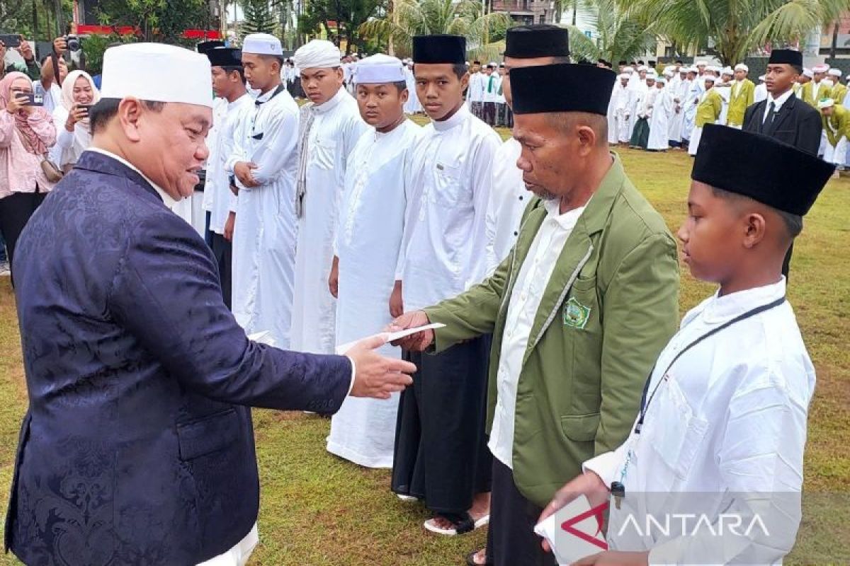 Bupati Kotim sebut santri berkontribusi dalam pembangunan daerah