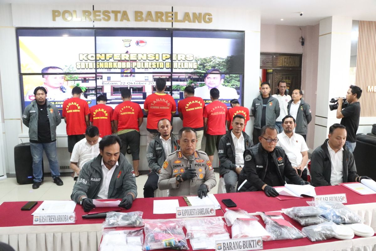 Police seize 1.9 kg meth from Malaysia, arrest four in Batam bust