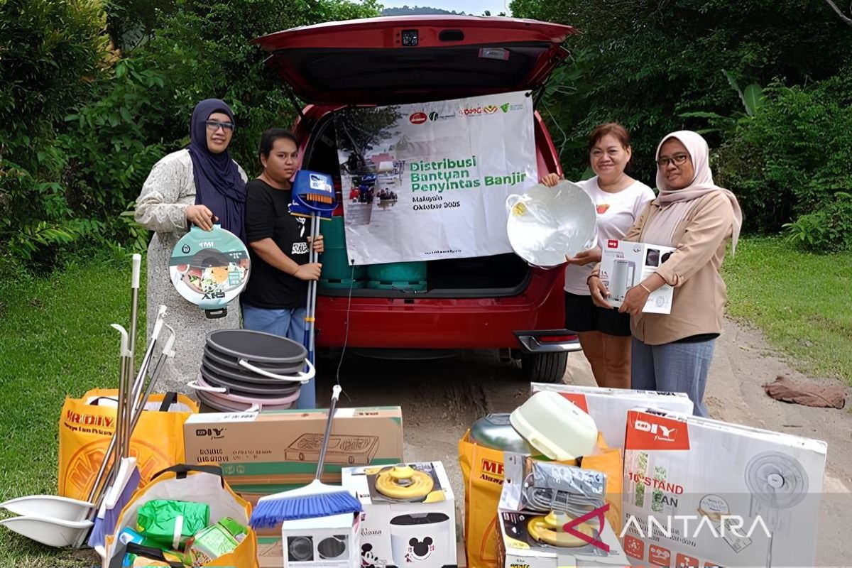 Dompet Dhuafa salurkan bantuan bagi PMI terdampak banjir di Malaysia
