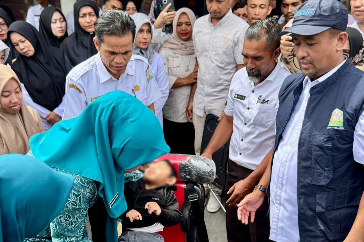 Pemerintah Aceh salurkan 350 kursi roda untuk penyandang disabilitas