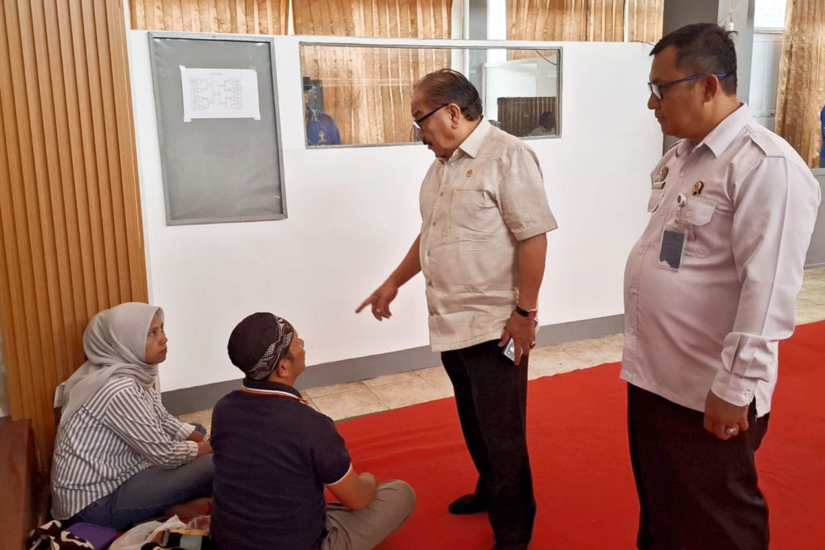 Anggota Komisi XIII DPR RI Shadiq Pasadigoe sidak Rutan Padang Panjang