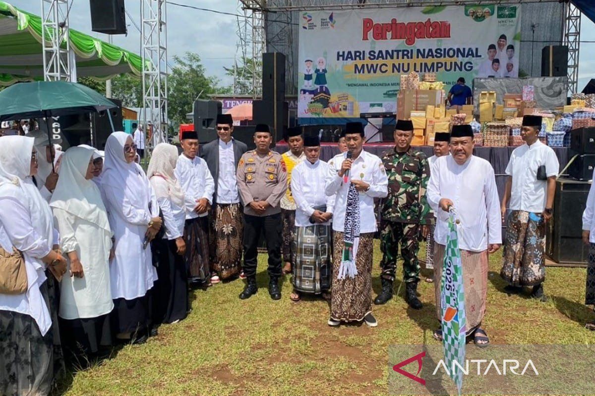 Pemkab Batang mengajak santri meneladani perjuangan kiai majukan pendidikan