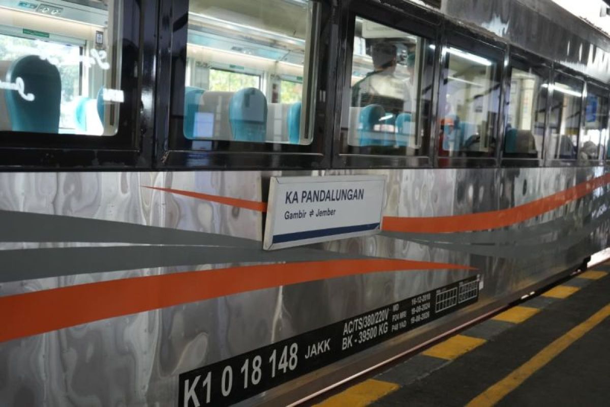 KA Pandalungan terlambat tiba di Stasiun Jember akibat banjir Grobogan