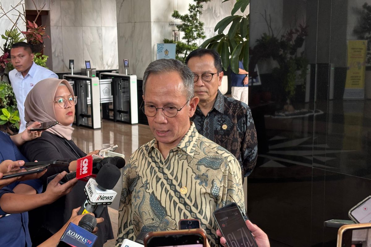 OJK: Tempatkan Rp200 triliun ke Himbara perkuat posisi tawar perbankan
