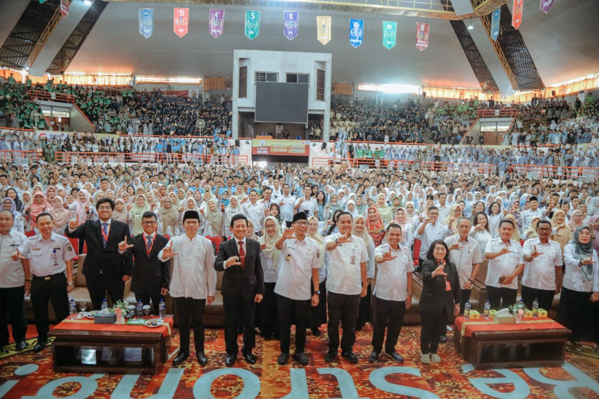 Gubernur Lampung: Siswa masuk universitas untuk tingkatkan kualitas SDM