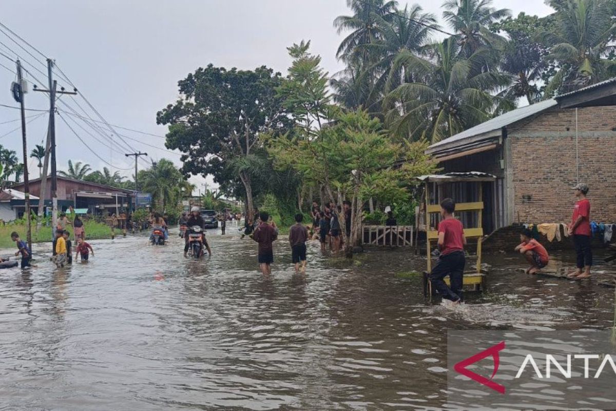 Tebing Tinggi aman, 2.350 rumah di Sergai terendam banjir