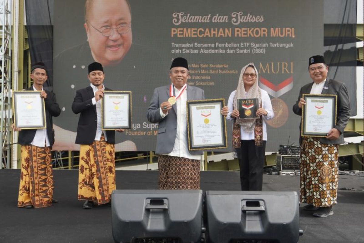 UIN Surakarta pecahkan rekor MURI Transaksi Bersama Pembelian ETF Syariah Terbanyak