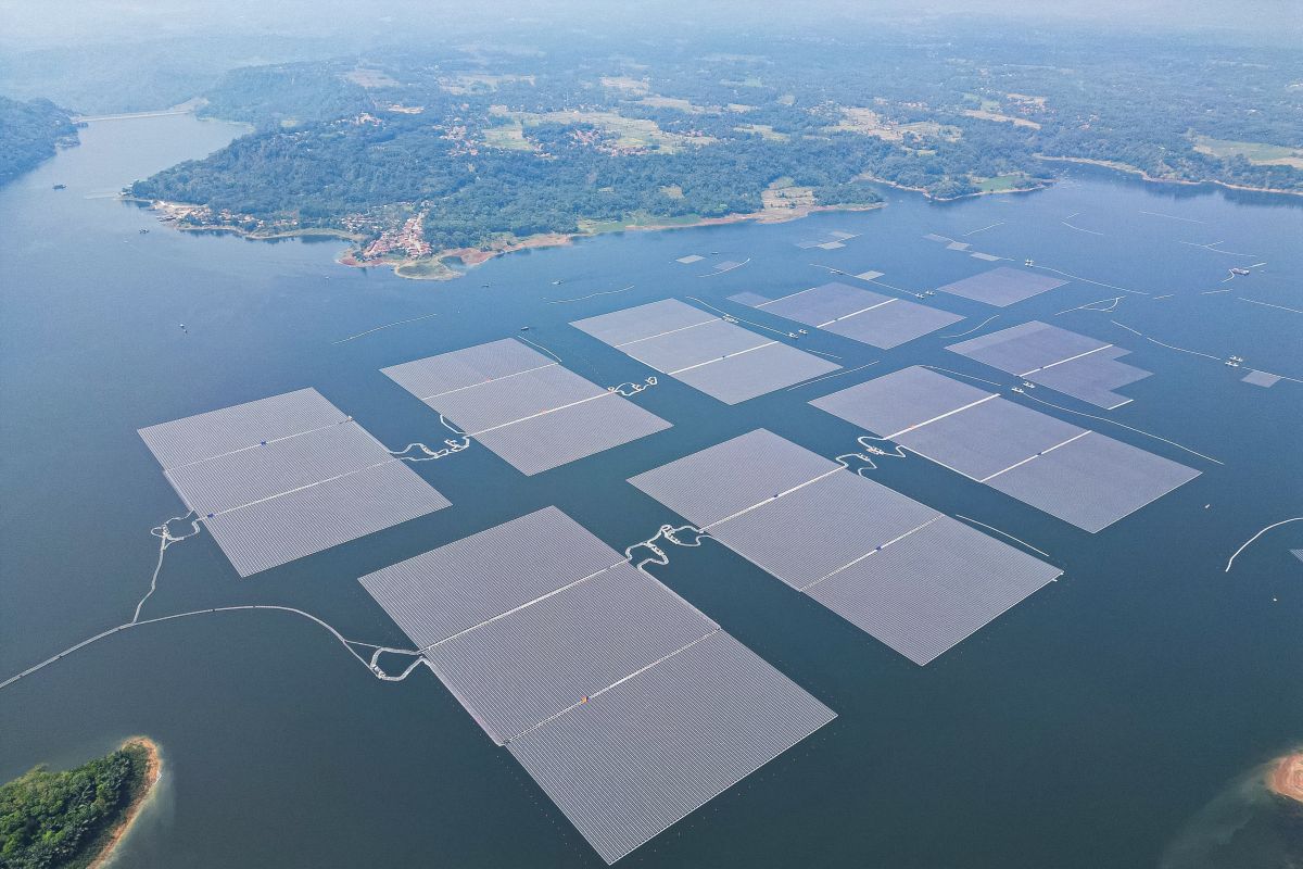 Dari permukaan Cirata, memantul harapan kemandirian energi bangsa