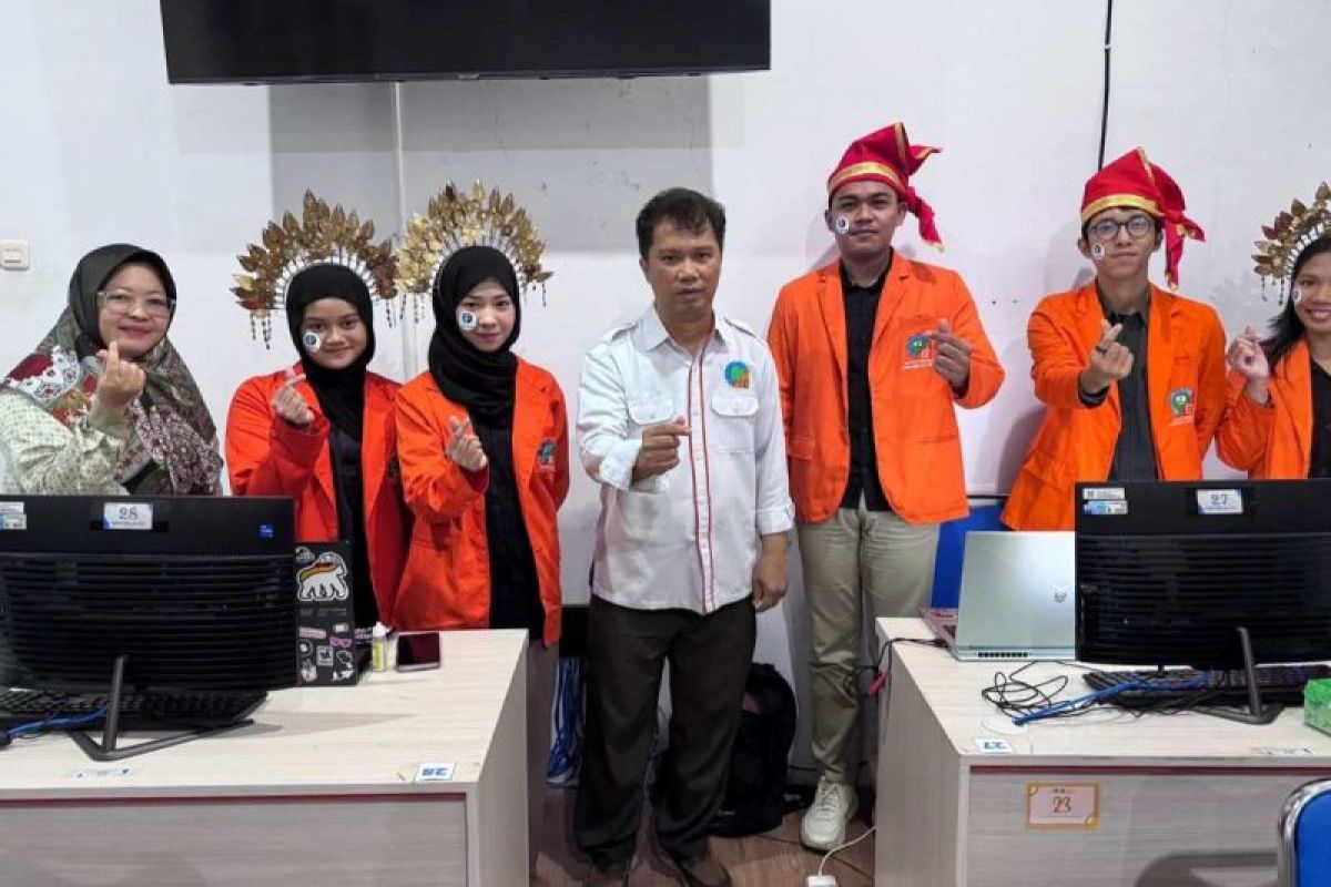 Mahasiswa ITH Parepare bikin alat bantu tunarungu komunikasi lewat AI