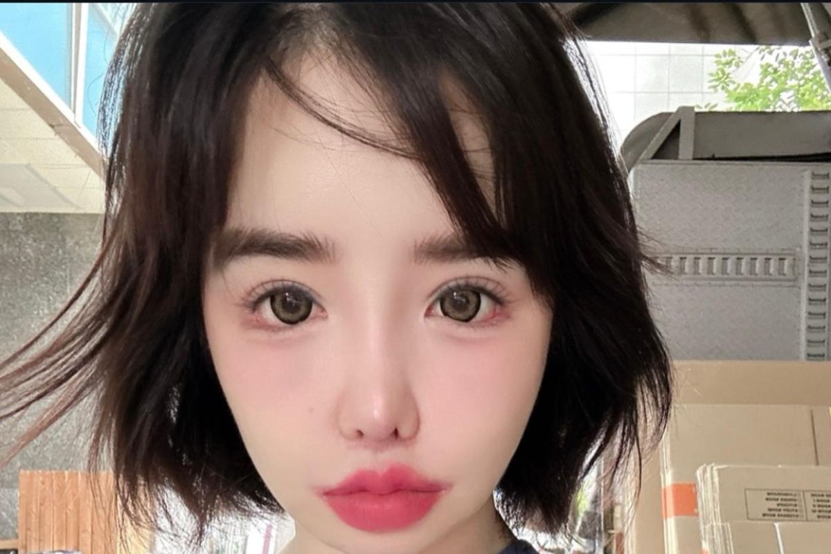 Park Bom bantah klaim agensi soal kesehatannya