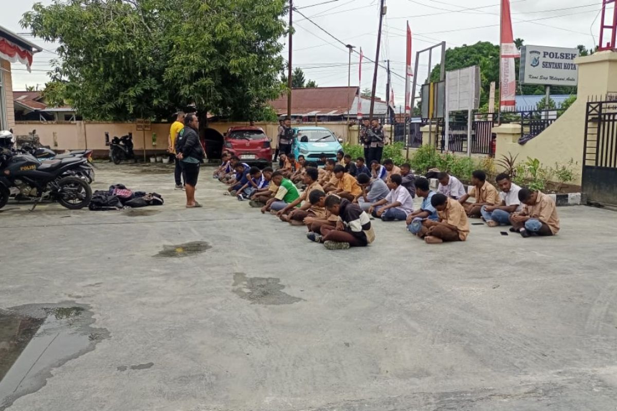 Polisi Jayapura imbau pelajar menghindari kekerasan dan fokus pendidikan