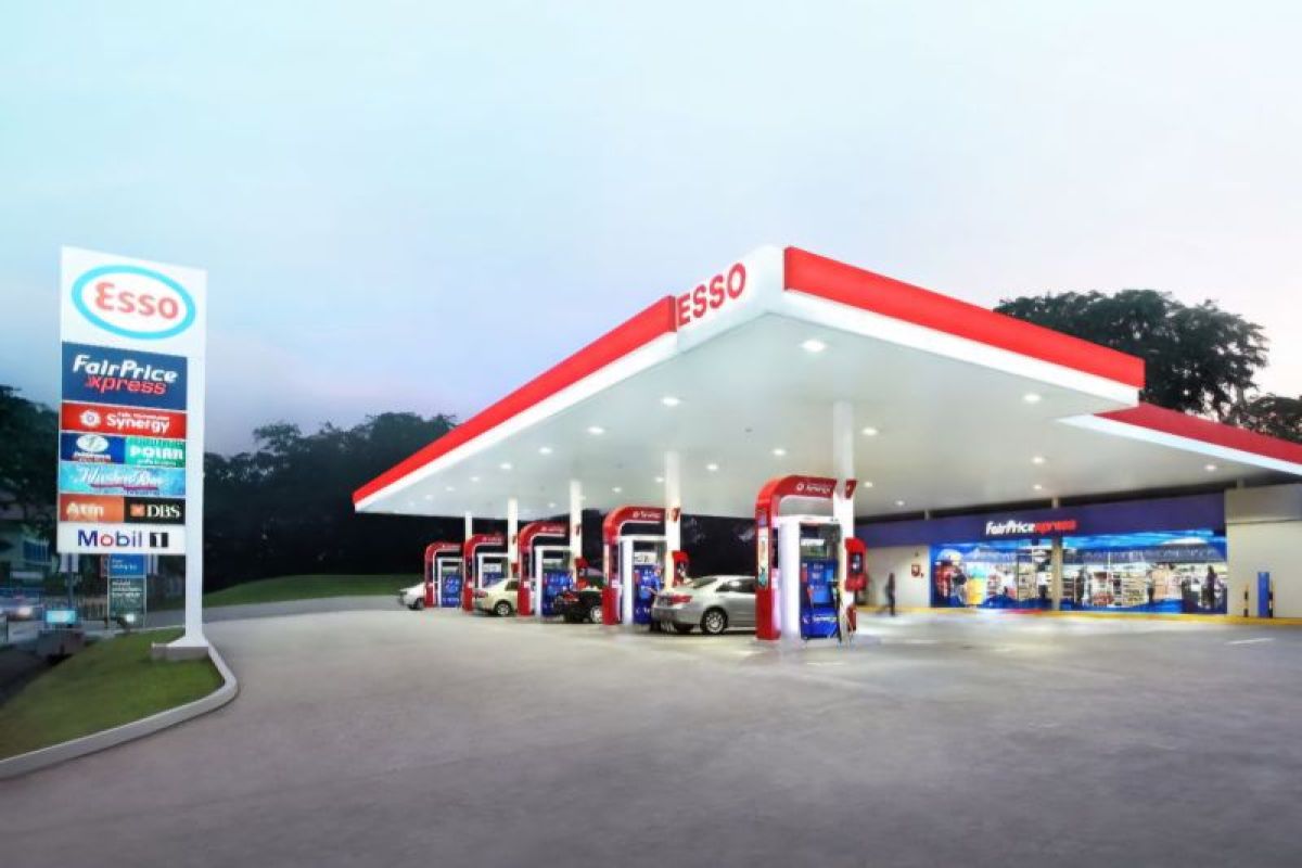 Emiten Prajogo Pangestu akuisisi jaringan SPBU ExxonMobil di Singapura