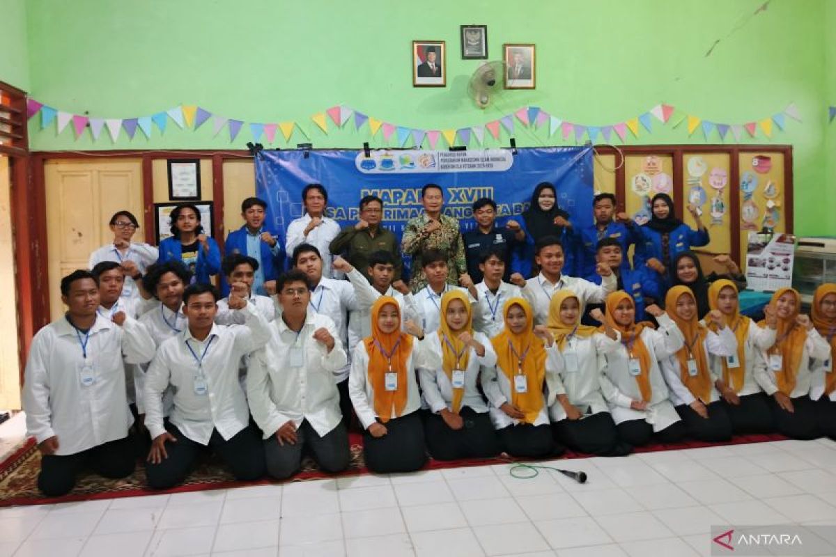 Bupati Lamongan sebut pengalaman organisasi bentuk karakter bangsa