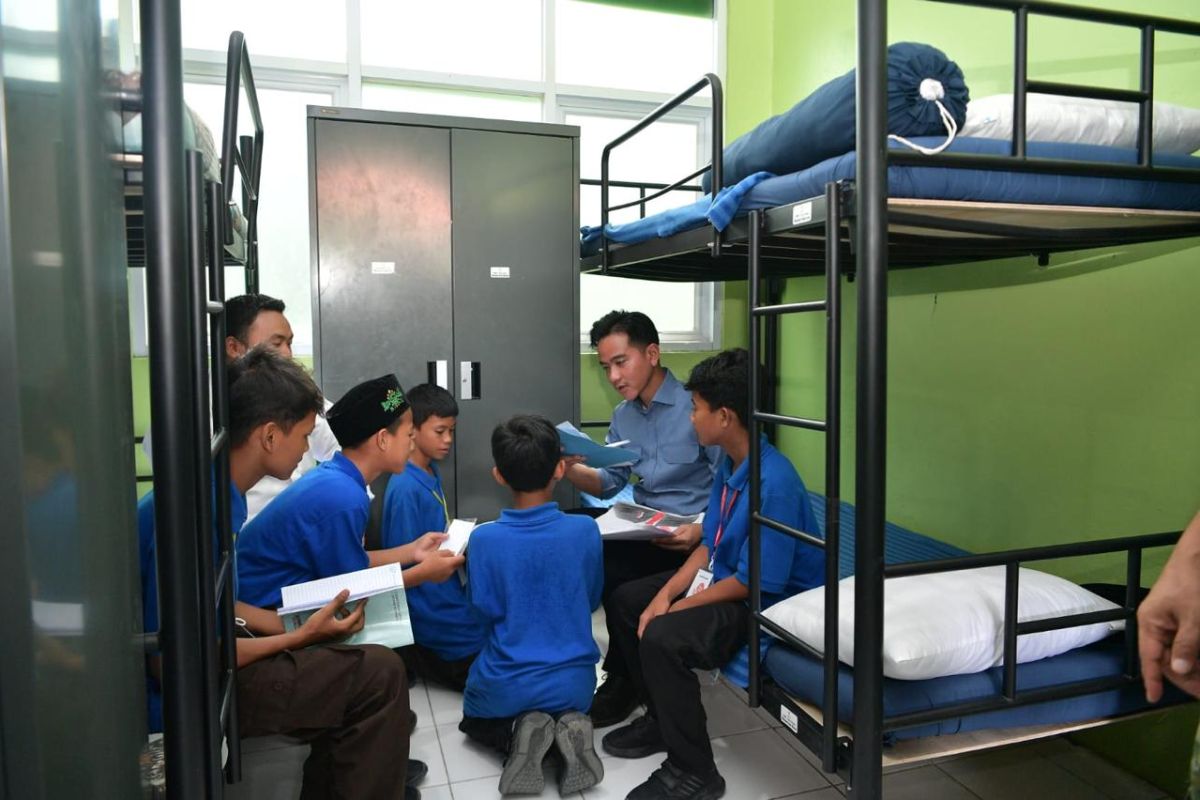 VP Gibran ensures school equipment distribution in Cirebon