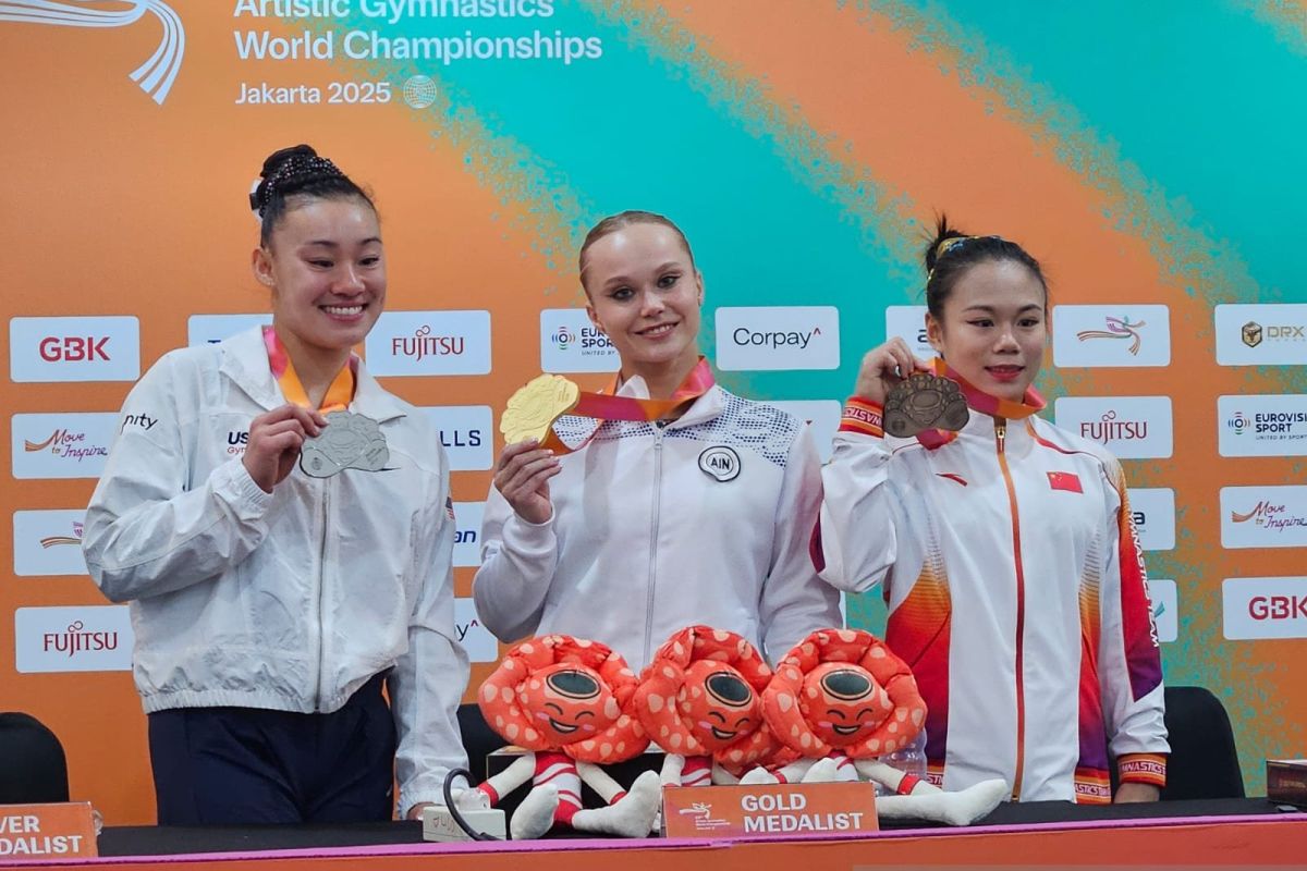 Melnikova akui sempat ingin pensiun sebelum rebut emas all-around