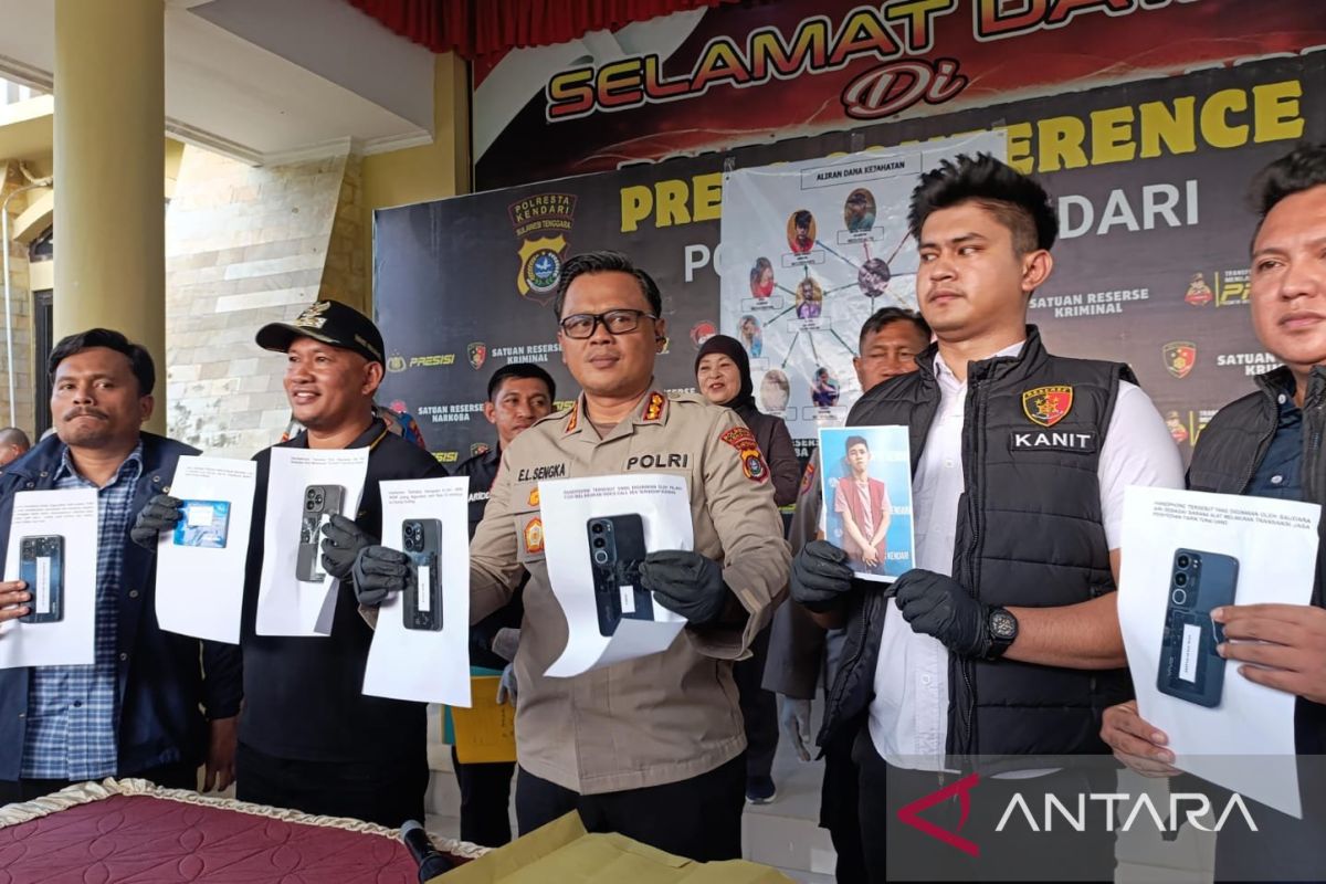 Polresta Kendari  tangkap pelaku pemerasan modus VCS berkedok TNI