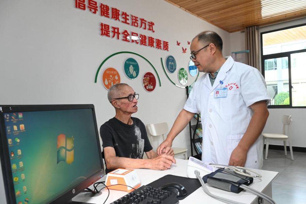 China targetkan peningkatan harapan hidup jadi 80 tahun dalam 5 tahun