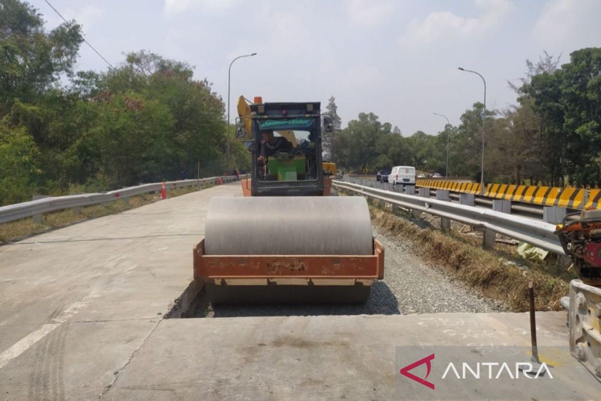 JTT lanjutkan pemeliharaan Tol Japek jaga kenyamanan pengguna jalan