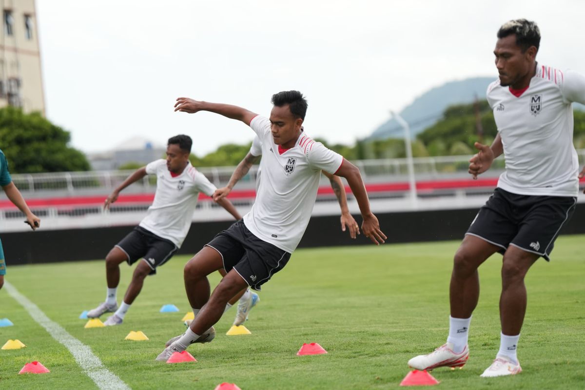Mantan pelatih Semen Padang waspadai kebangkitan 