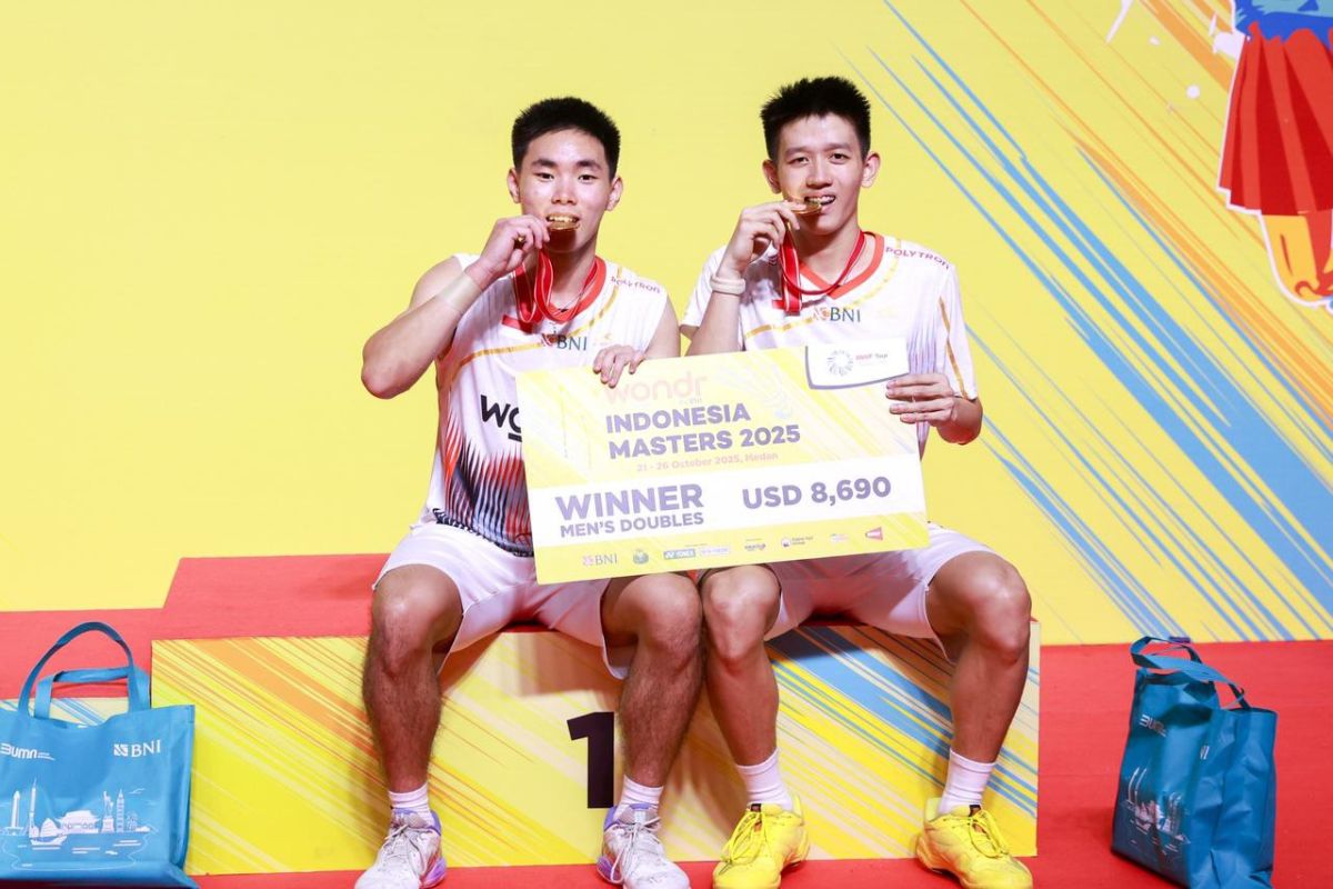 Raymond Indra/Nikolaus Joaquin juarai ganda putra Indonesia Master