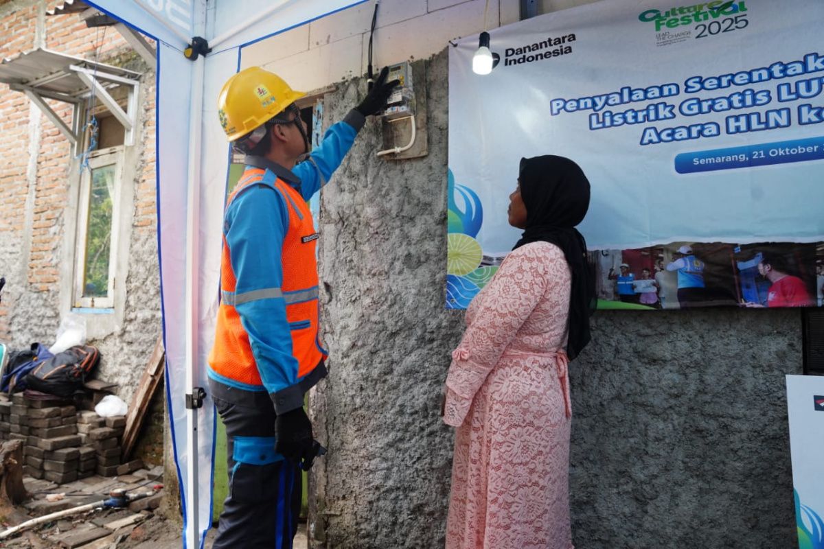PLN UID Jateng & DIY berbagi cahaya untuk keluarga prasejahtera jelang HLN