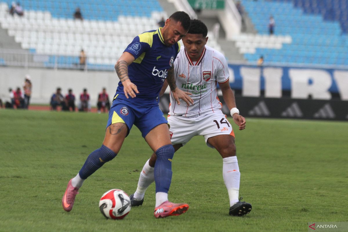 Borneo perpanjang rekor kemenangan setelah bungkam Arema 3-1