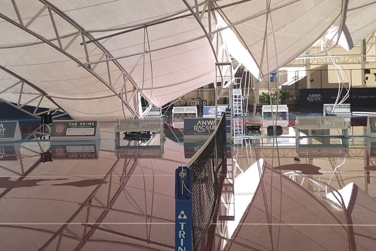 Pemilik lapangan padel di Meruya klarifikasi soal atap ambruk