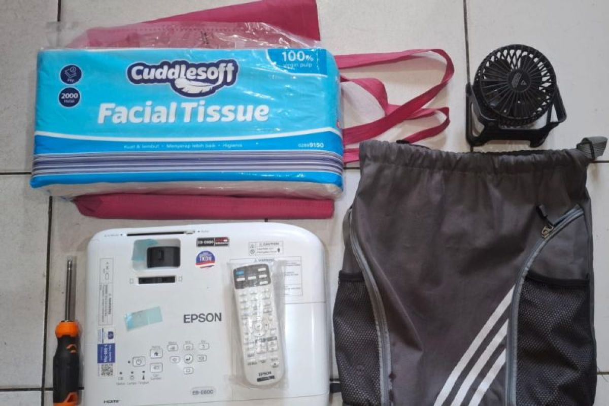 Polisi tangkap pencuri proyektor milik SDN Tugu Utara