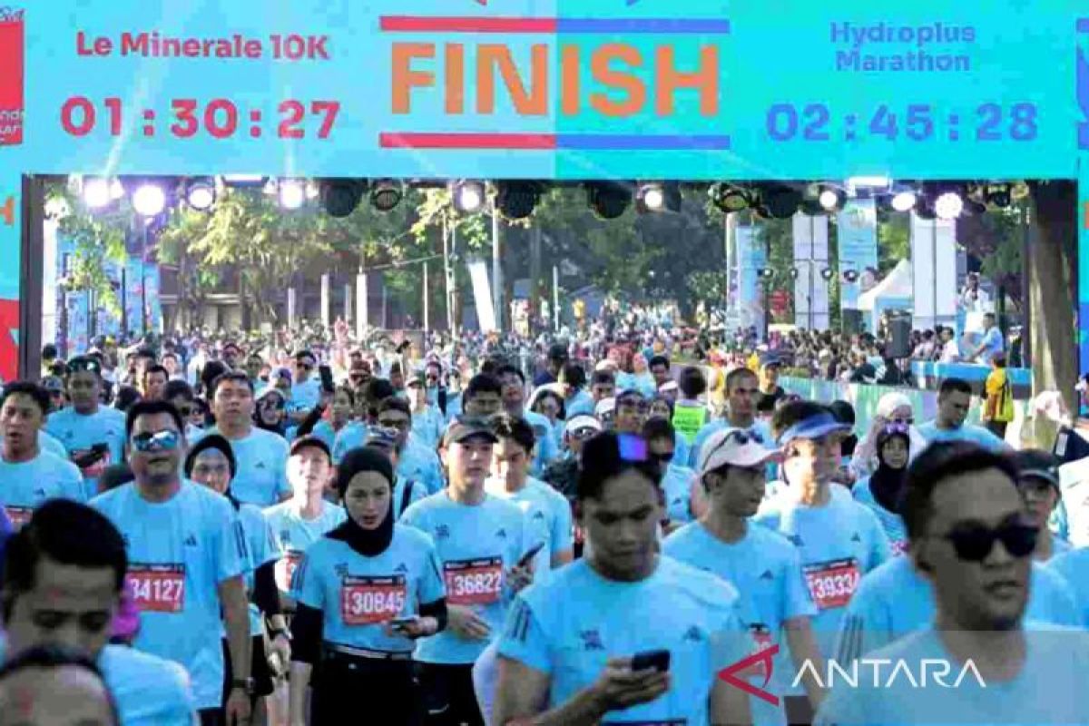 DKI kemarin, atap lapangan padel ambruk hingga banjir imbas hujan