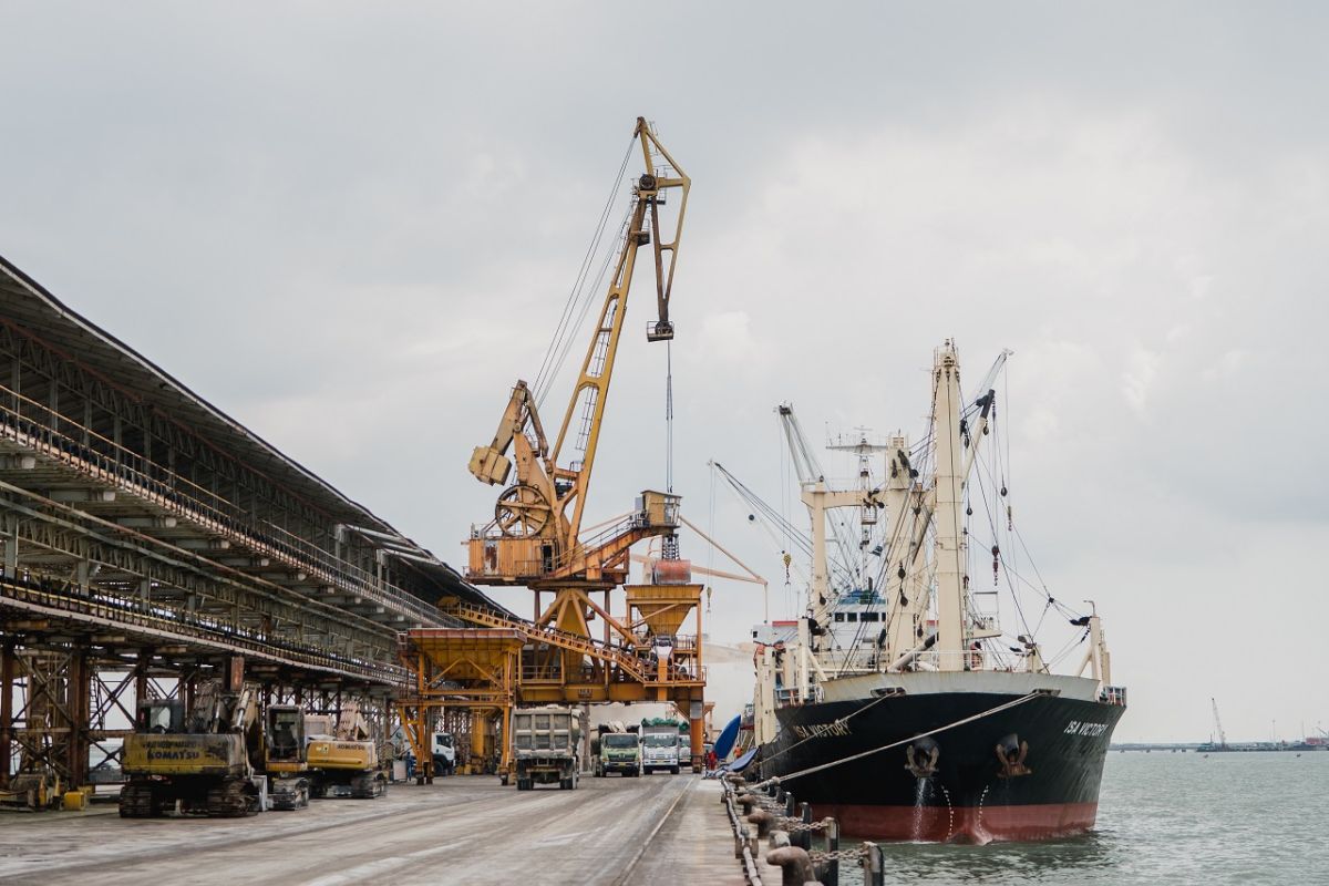 Petrokimia Gresik perkuat efisiensi energi dan dekarbonisasi pelabuhan