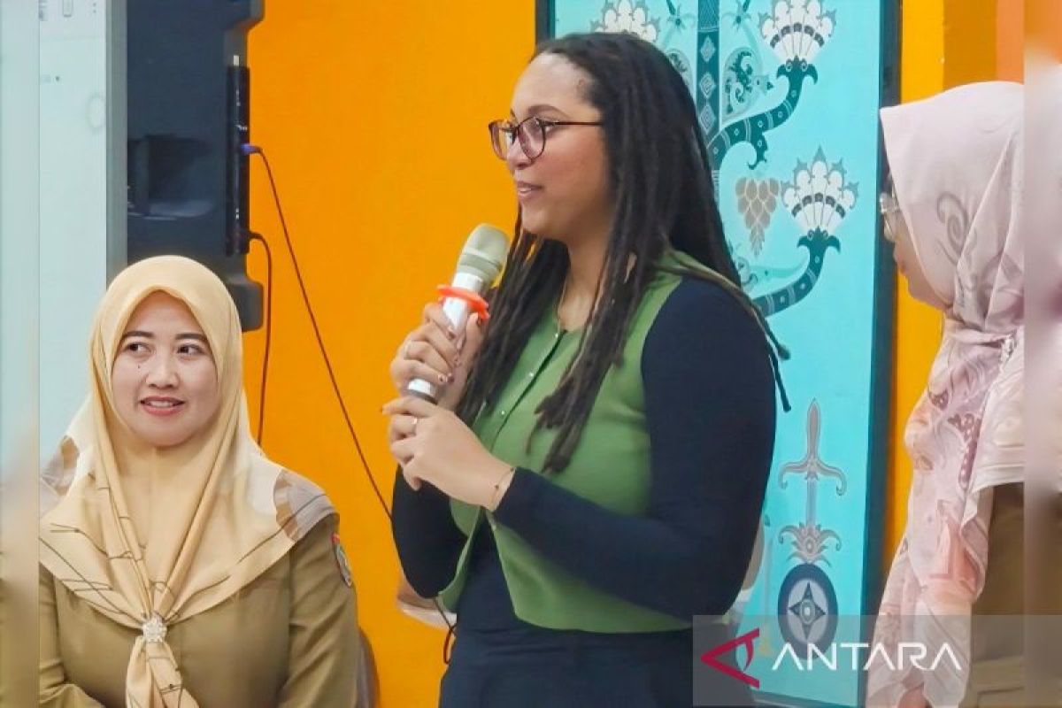 Guru Amerika bantu tingkatkan kemampuan pelajar SMKN 3 Palangka Raya