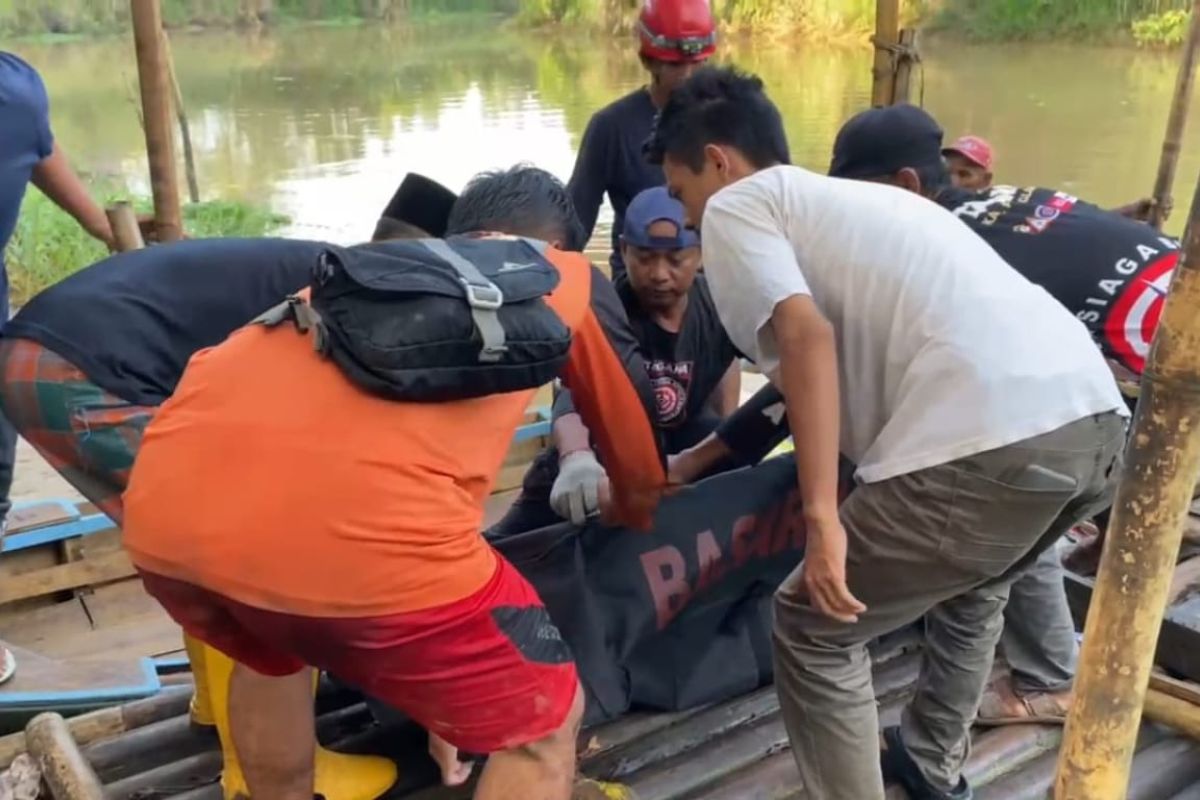 Basarnas Banten temukan dua anak terbawa arus sungai meninggalÂ