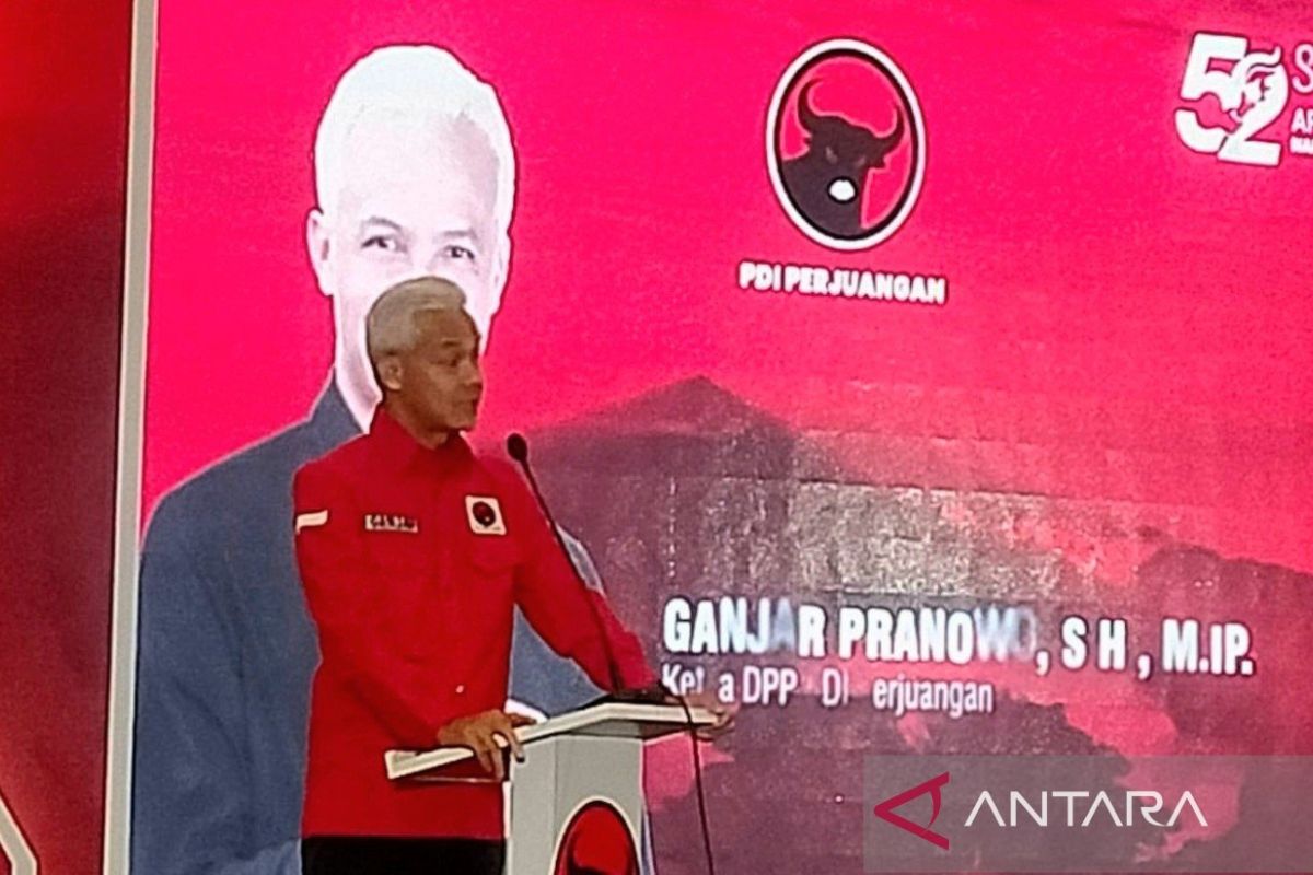 Ganjar ajak kader PDIP NTB introspeksi diri untuk target Pemilu 2029