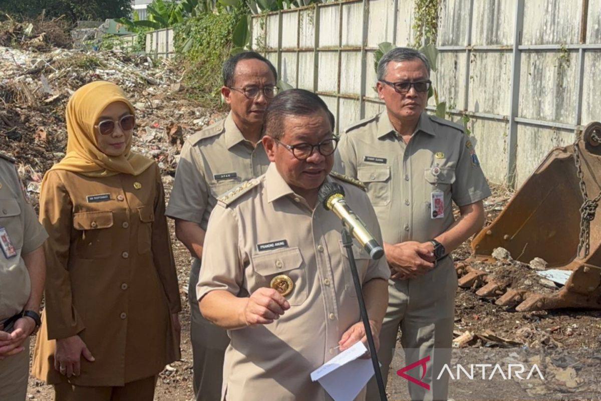 Pramono akan tertibkan penerima bansos pelaku "judol"