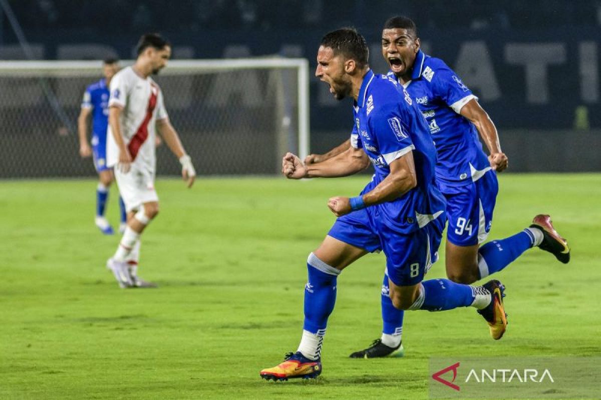 Kemenangan manis Persib Bandung di GBLA, tumbangkan Persis Solo dua gol tanpa balas
